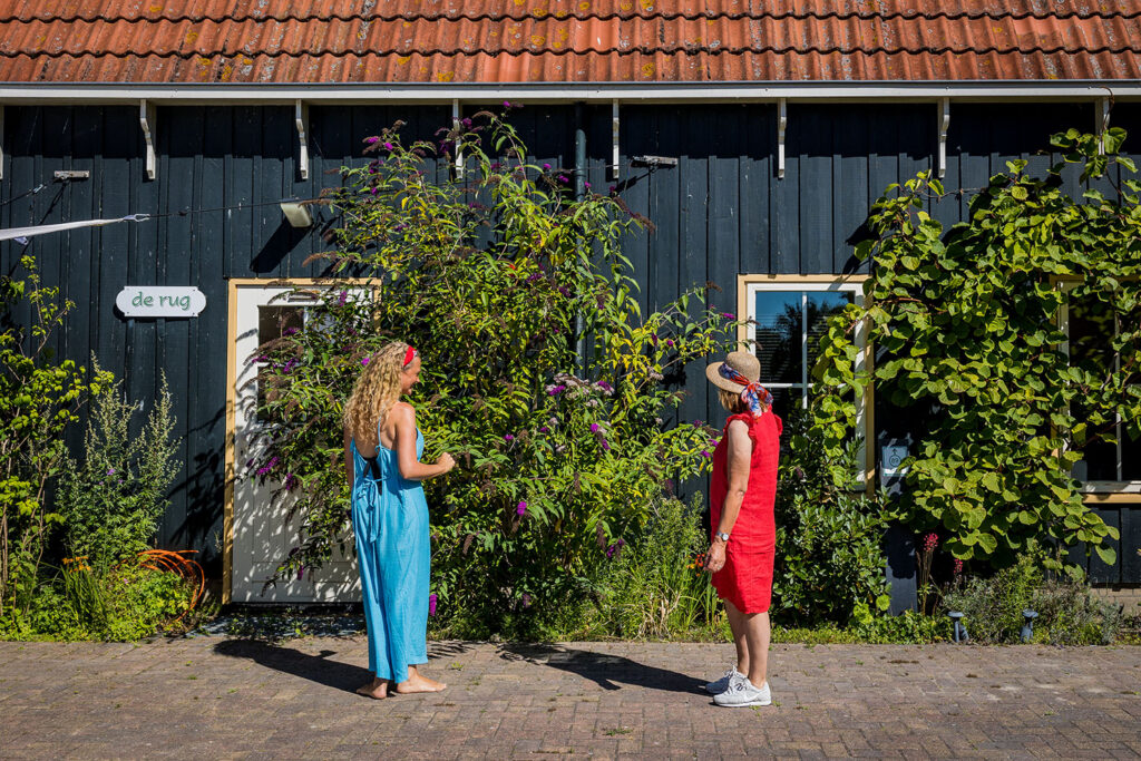 Hoe realiseer je kleinschalige, veilige woonvormen voor ouderen?